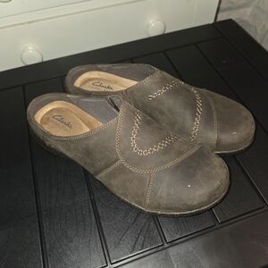 Clarks Womans Dark Brown Slip-On Loafers